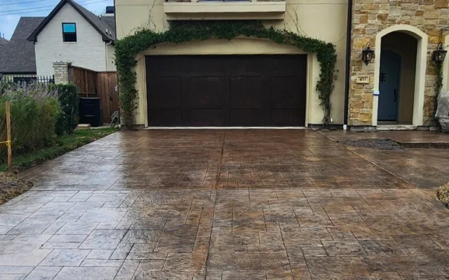 PRIS Concrete Installs Concrete Driveways in Houston That Are Built to Drain Right and Last